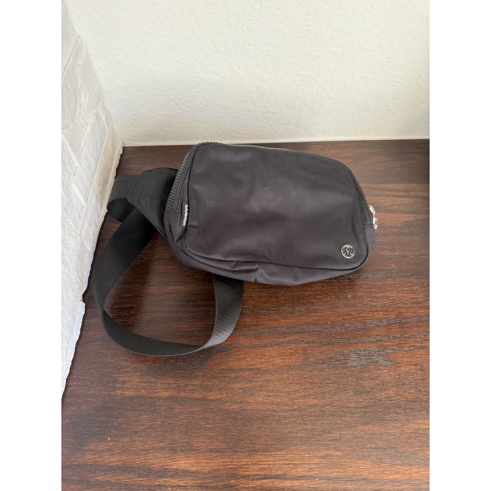 Lululemon Everywhere Belt Bag 1L Black Nylon Waist Pack Fanny Pack